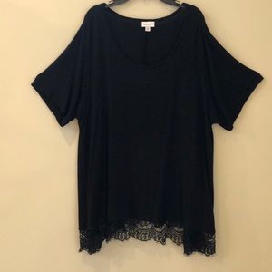Avenue woman’s plus size 1X tunic top black lace  lightweight popover neutral